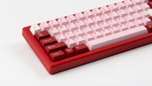 Load image into Gallery viewer, GMK CYL Darling close up left side