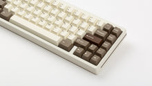 Load image into Gallery viewer, GMK CYL Sloth on a Keycult No. 1 close up on right side