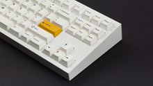 Load image into Gallery viewer, Key Kobo BoW on a white NK87 zoomed in on the right